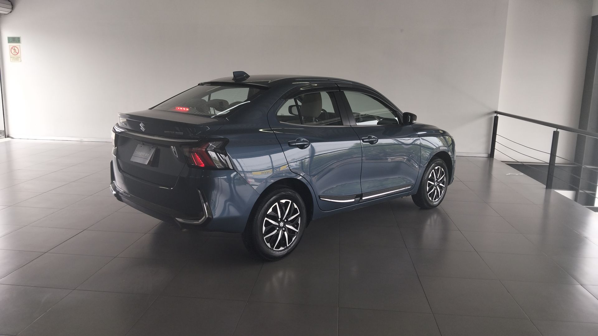 2026 Suzuki Dzire 1.2 Boostergreen GLX At