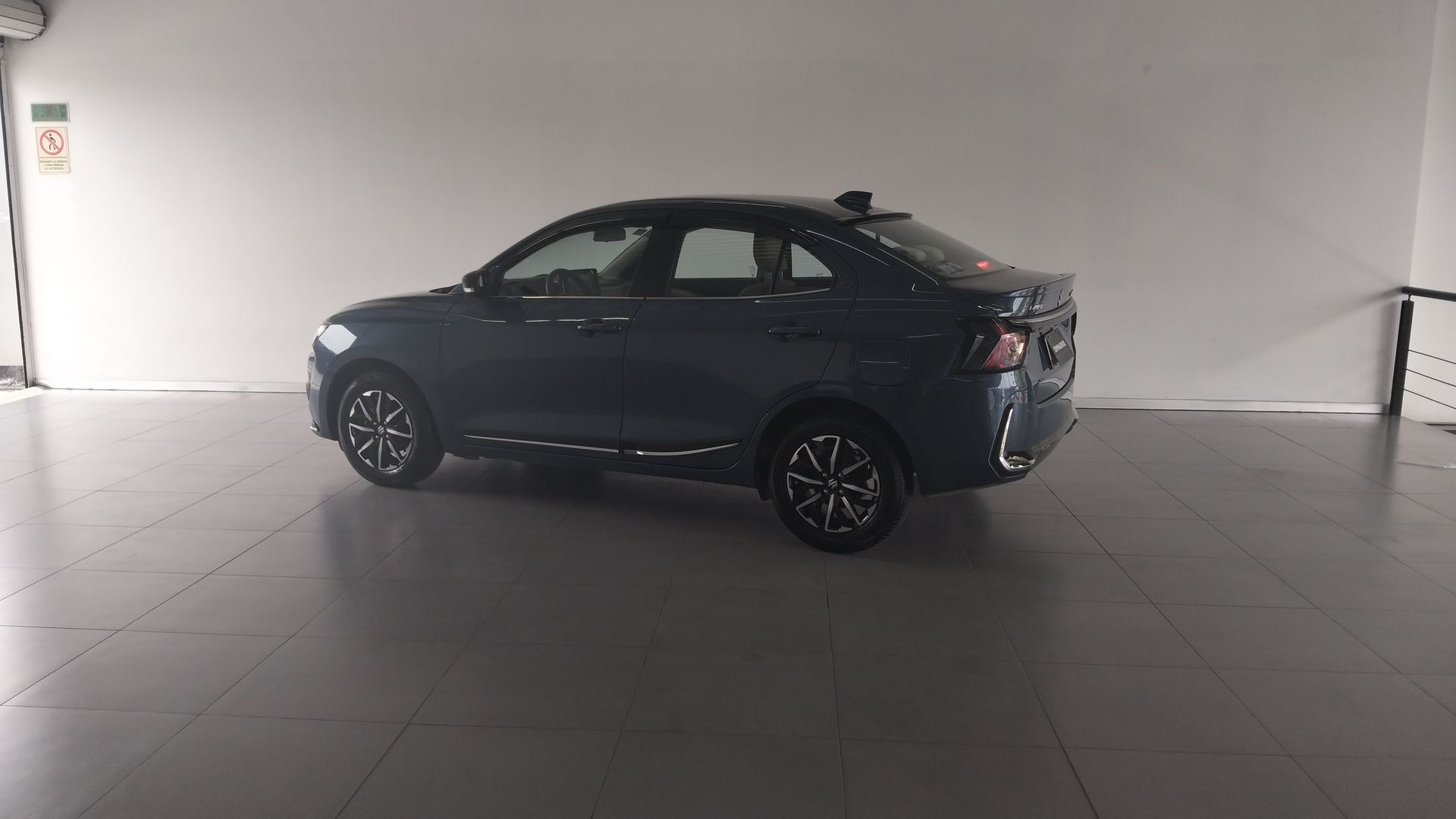 2026 Suzuki Dzire 1.2 Boostergreen GLX At