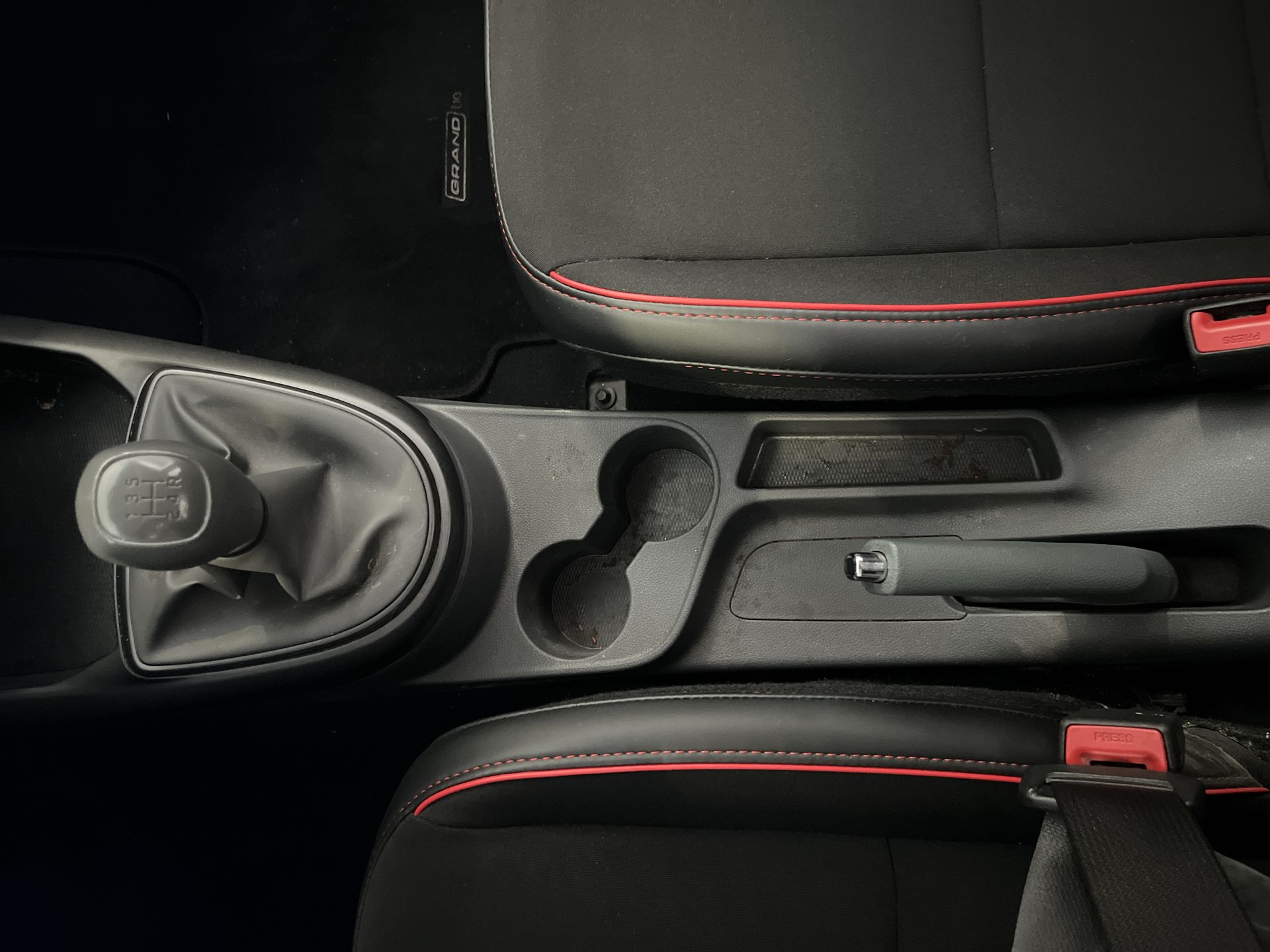 2025 Hyundai Grand i10 1.2 Gl Mid Sedan Mt