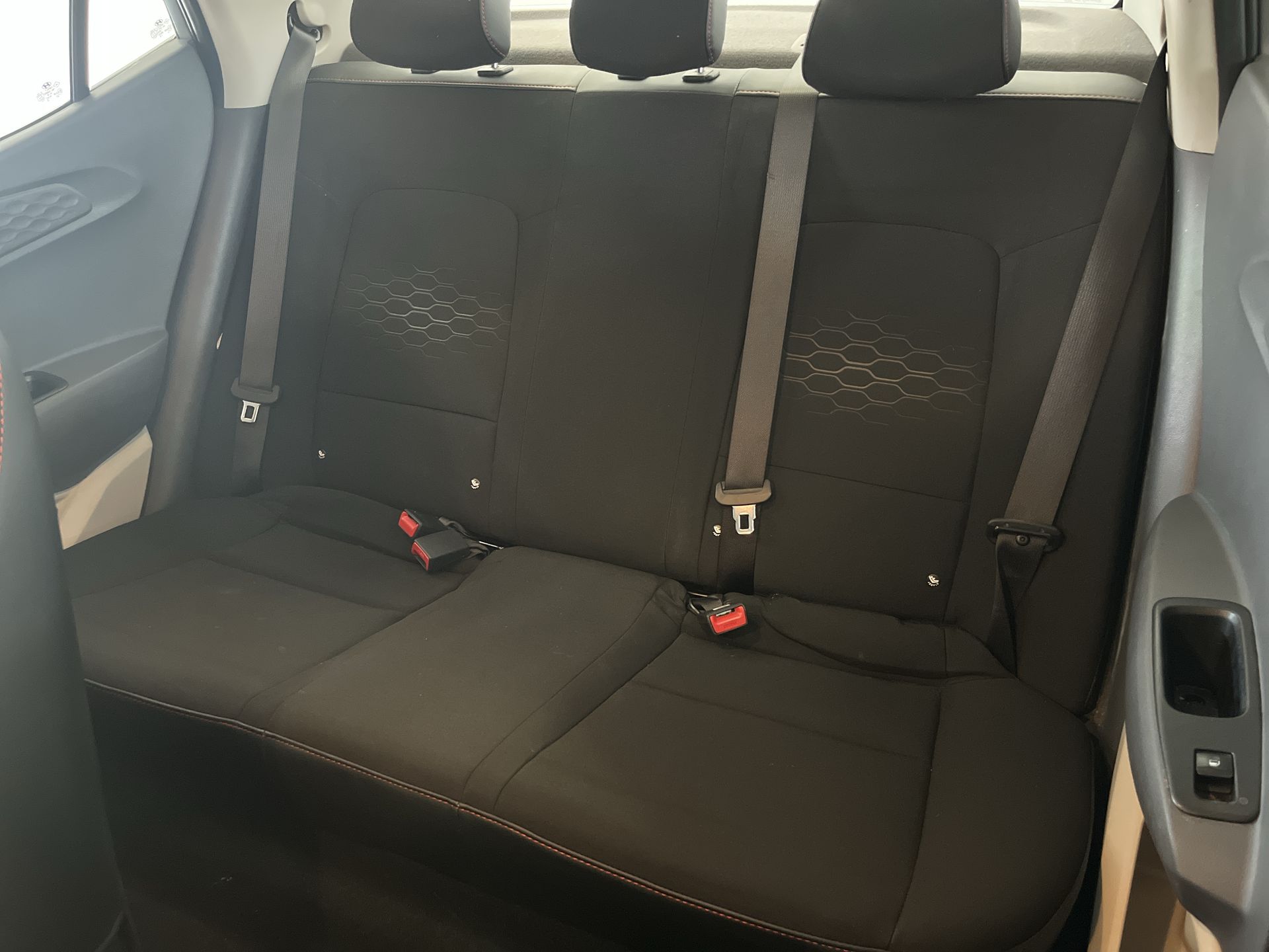 2025 Hyundai Grand i10 1.2 Gl Mid Sedan Mt