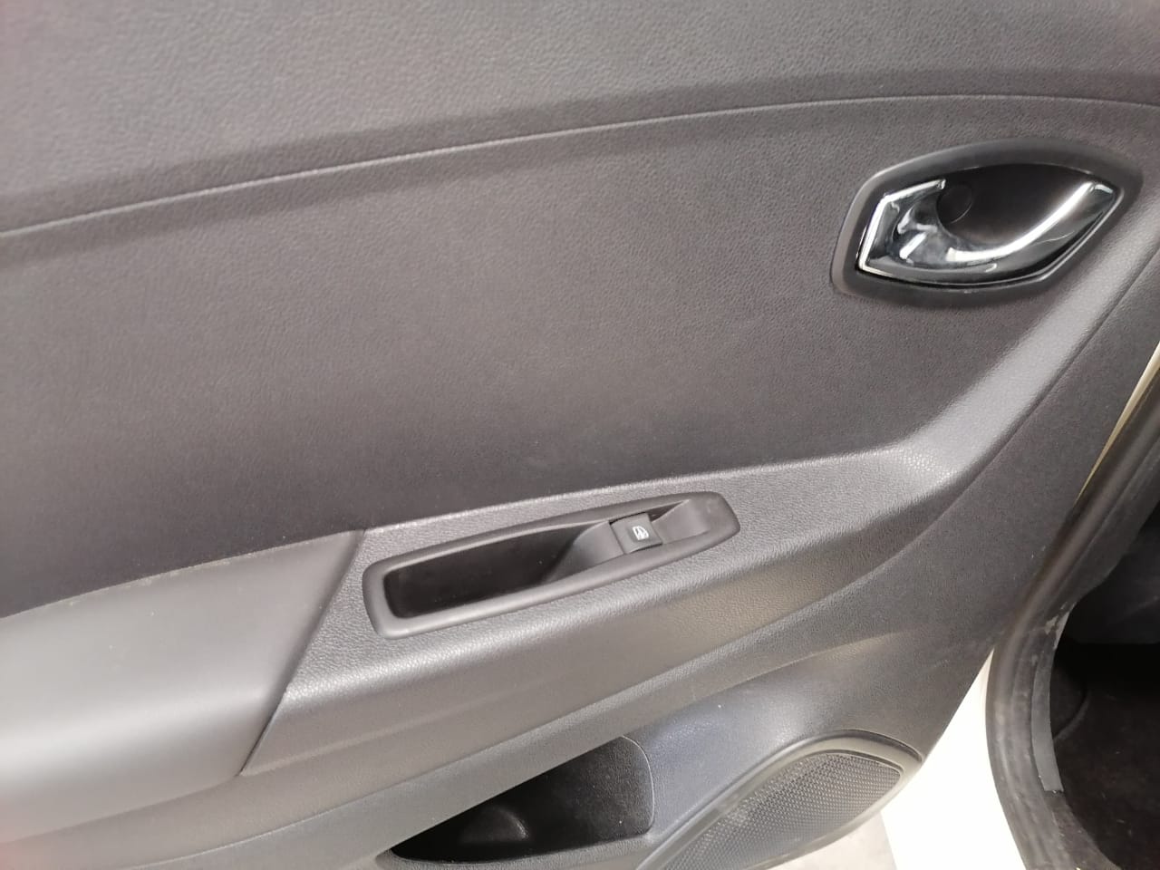 2020 Renault Captur ICONIC L4 2.0L 133 CP 5 PUERTAS AUT PIEL BA AA