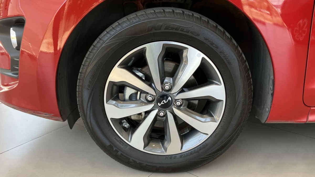 2023 Kia KIA RIO HB 5p LX L4/1.6 Aut