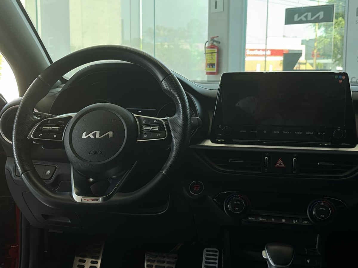 2023 Kia FORTE SEDAN 4p GT Line L4/2.0 Aut