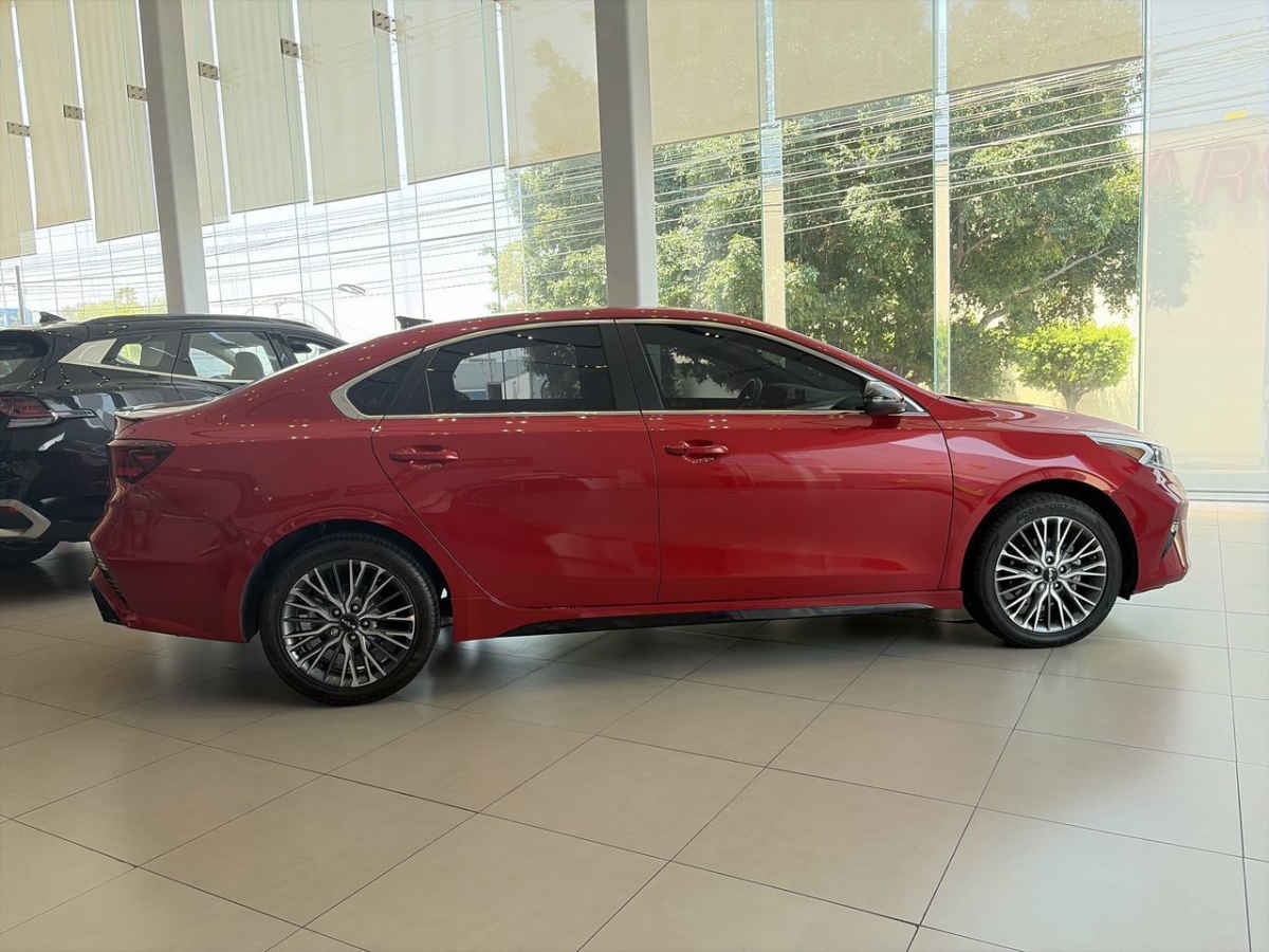 2023 Kia FORTE SEDAN 4p GT Line L4/2.0 Aut