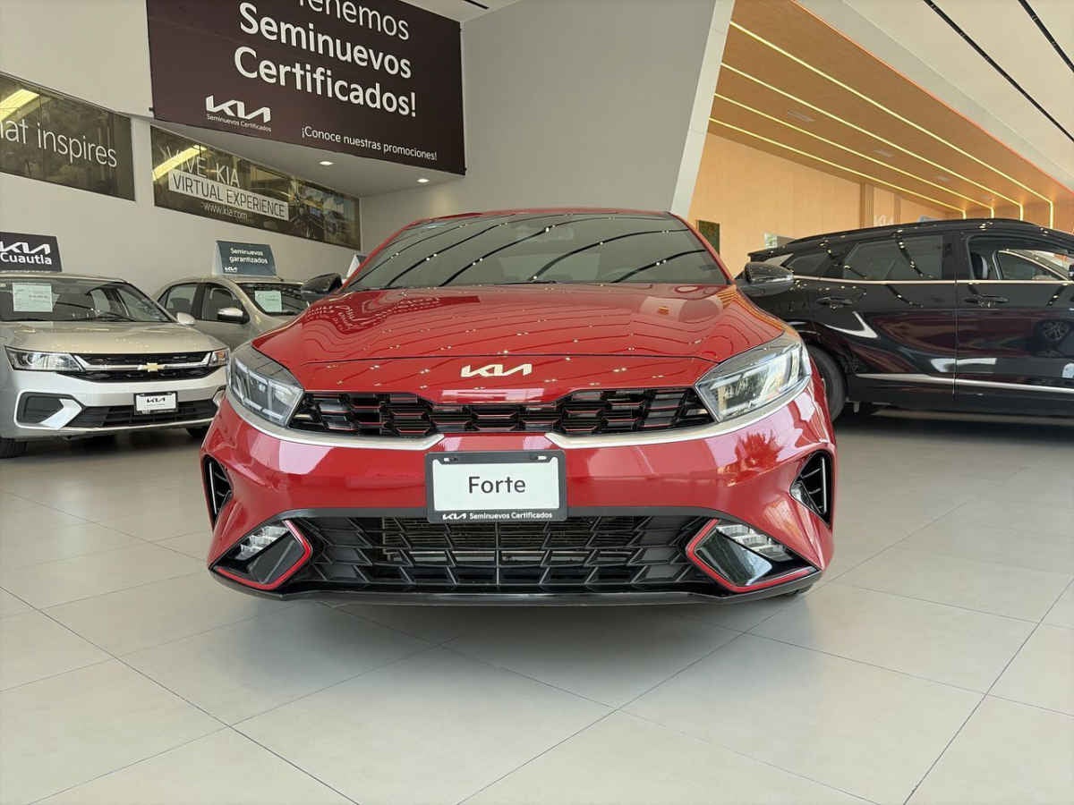 2023 Kia FORTE SEDAN 4p GT Line L4/2.0 Aut