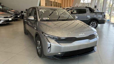 2024 Kia K3 5p LX L4/1.6 Man