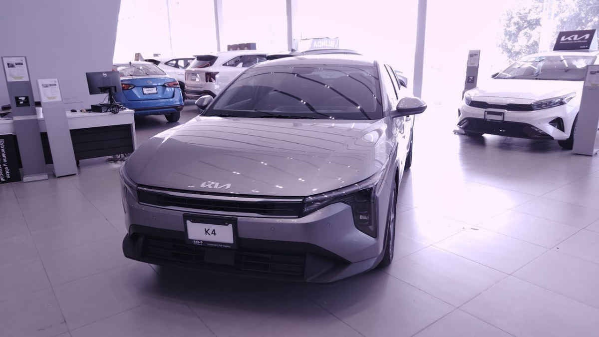 2025 Kia K4 4p LX L4/2.0 Man