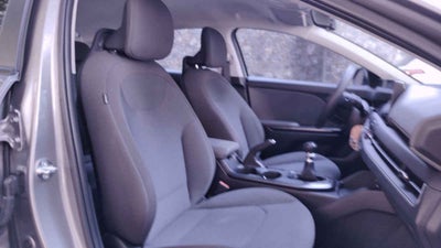 2025 Kia K4 4p LX L4/2.0 Man