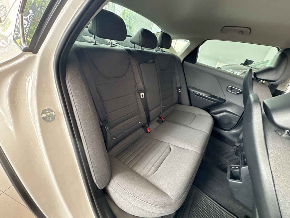 2026 Kia K4 4p EX L4/2.0 Aut