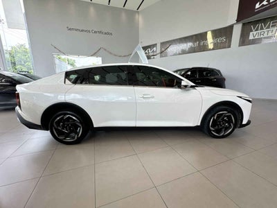 2026 Kia K4 4p EX L4/2.0 Aut