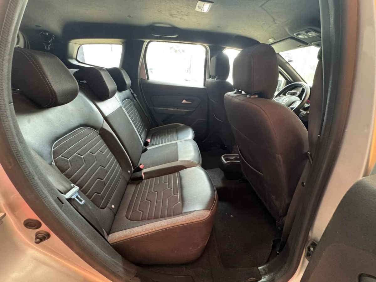 2023 Renault Duster 5p Iconic L4/1.3/T Aut