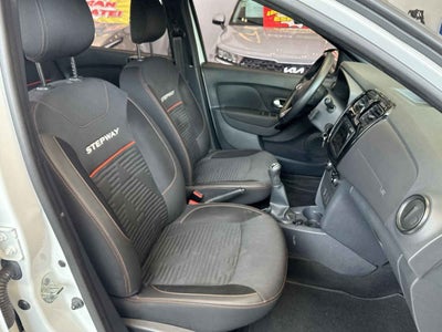 2023 Renault Stepway 5p Intens L4/1.6 Man