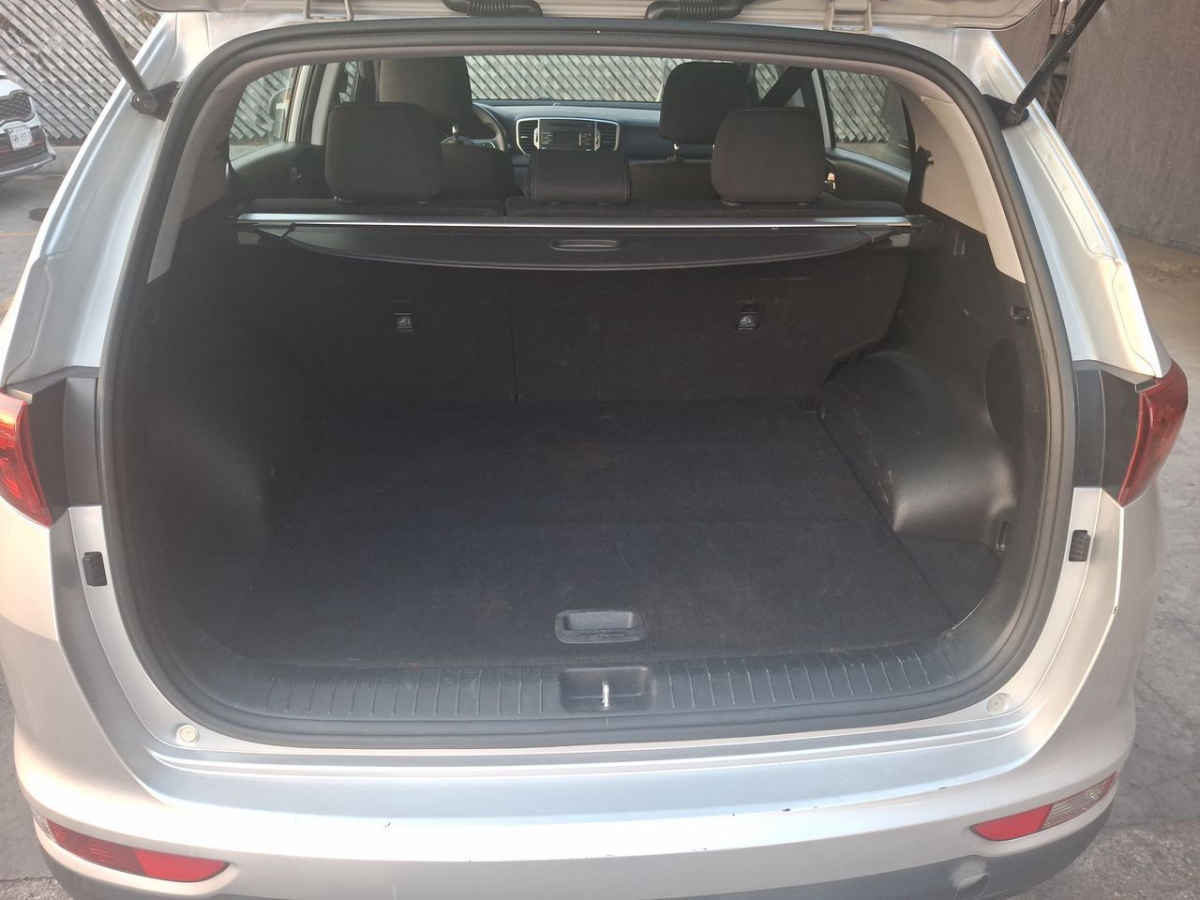 2018 Kia Sportage 5p LX TA Tela RA-17"