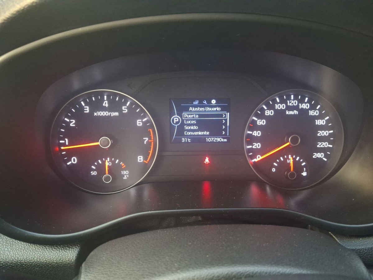 2018 Kia Sportage 5p LX TA Tela RA-17"