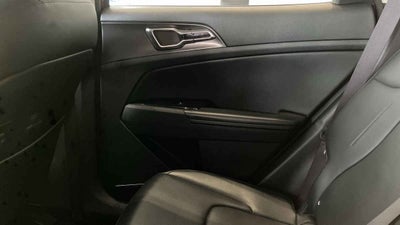 2025 Kia Sportage 5p SXL L4/2.5 Aut