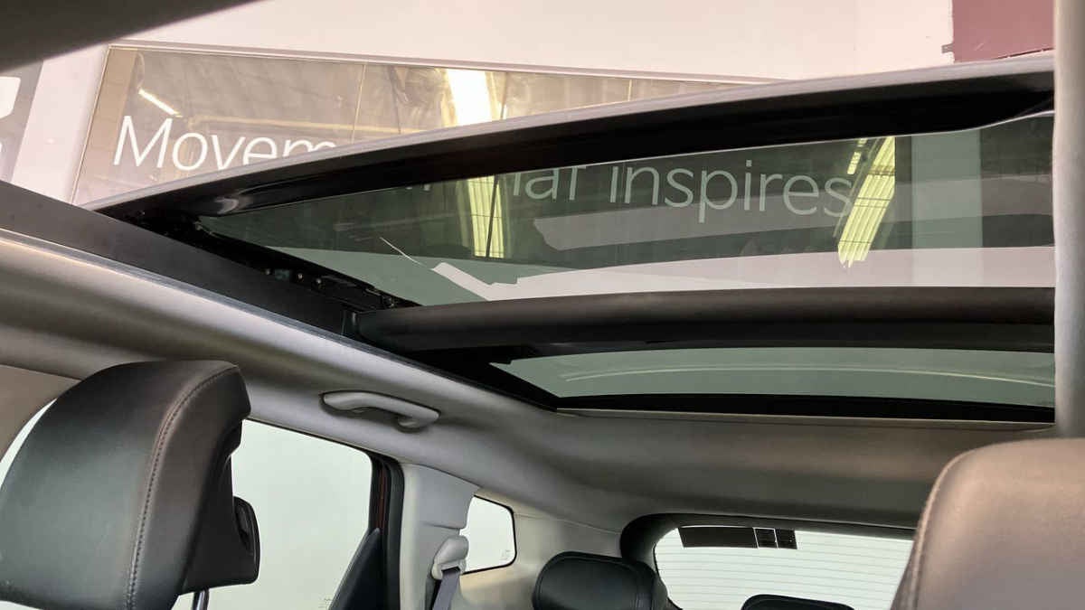 2025 Kia Sportage 5p SXL L4/2.5 Aut