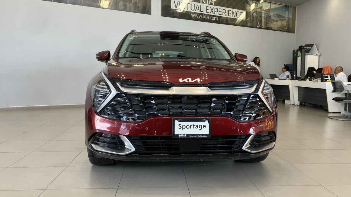 2025 Kia Sportage 5p SXL L4/2.5 Aut