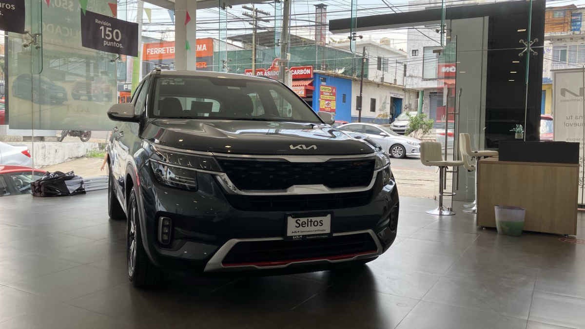 2023 Kia SELTOS 5p GT Line L4/1.4/T Aut